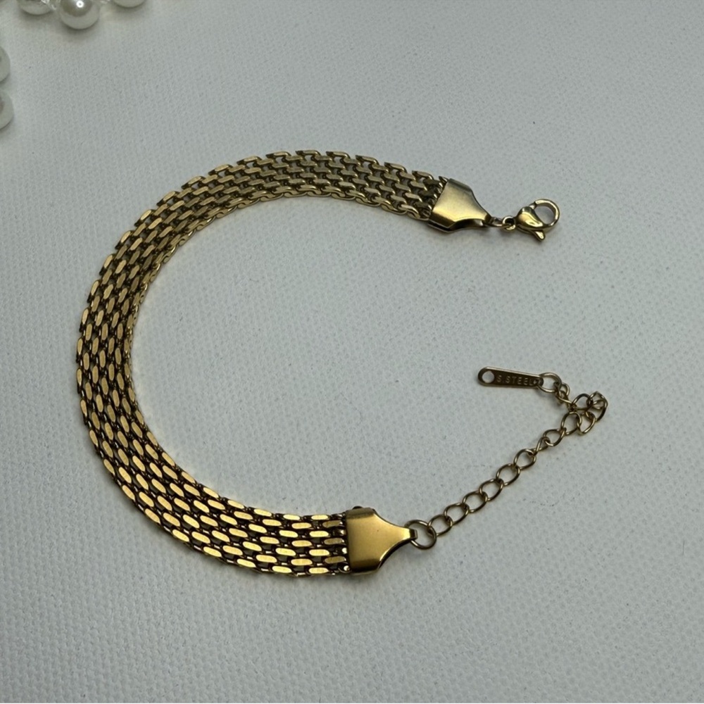 Stainless Steel Gold Plated Chain Bracelet 18K Look Waterproof - Picture 6 of 10